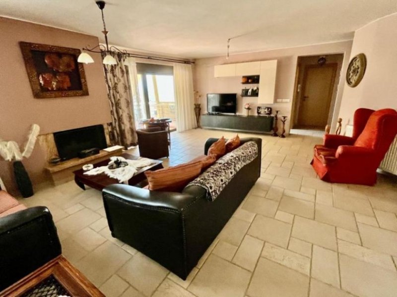 Agios Nikolaos MIT VIDEO! Kreta, Agios Nikolaos: Geräumige Wohnung im 2. Stock mit Panoramablick auf das Meer zu verkaufen Wohnung kaufen